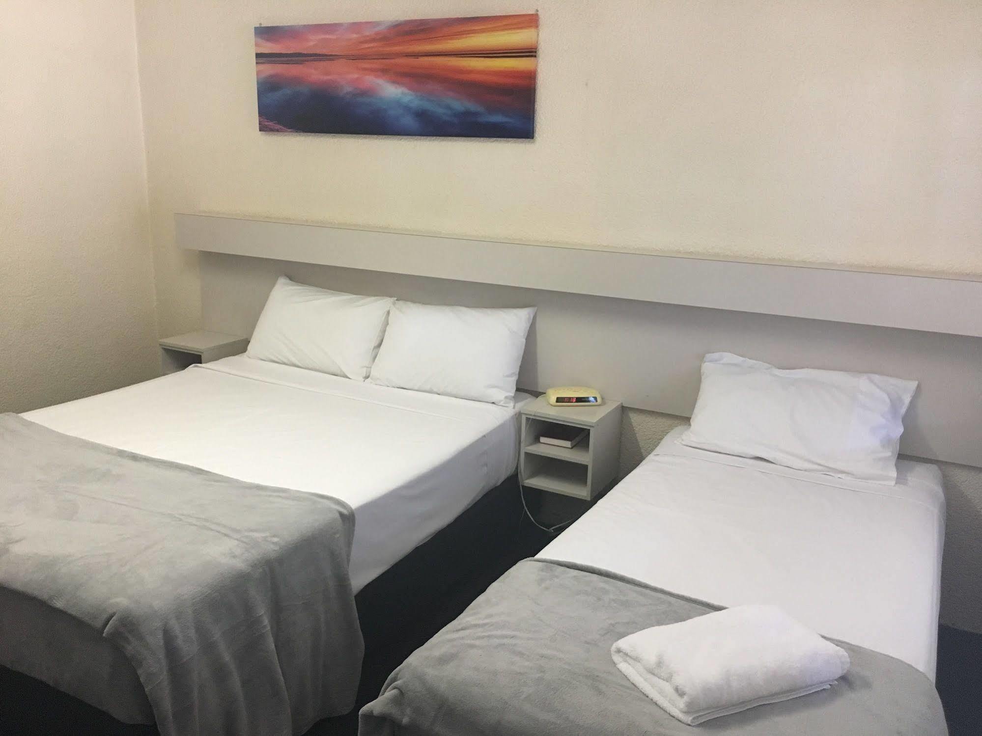 Balonne River Motor Inn Сейнт Джордж Екстериор снимка