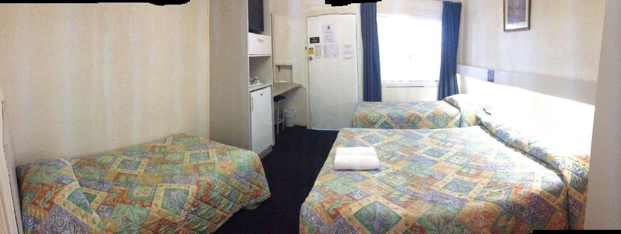 Balonne River Motor Inn Сейнт Джордж Екстериор снимка